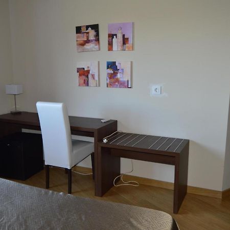 Malpartida de Cáceres Hotel Pena Cruz מראה חיצוני תמונה