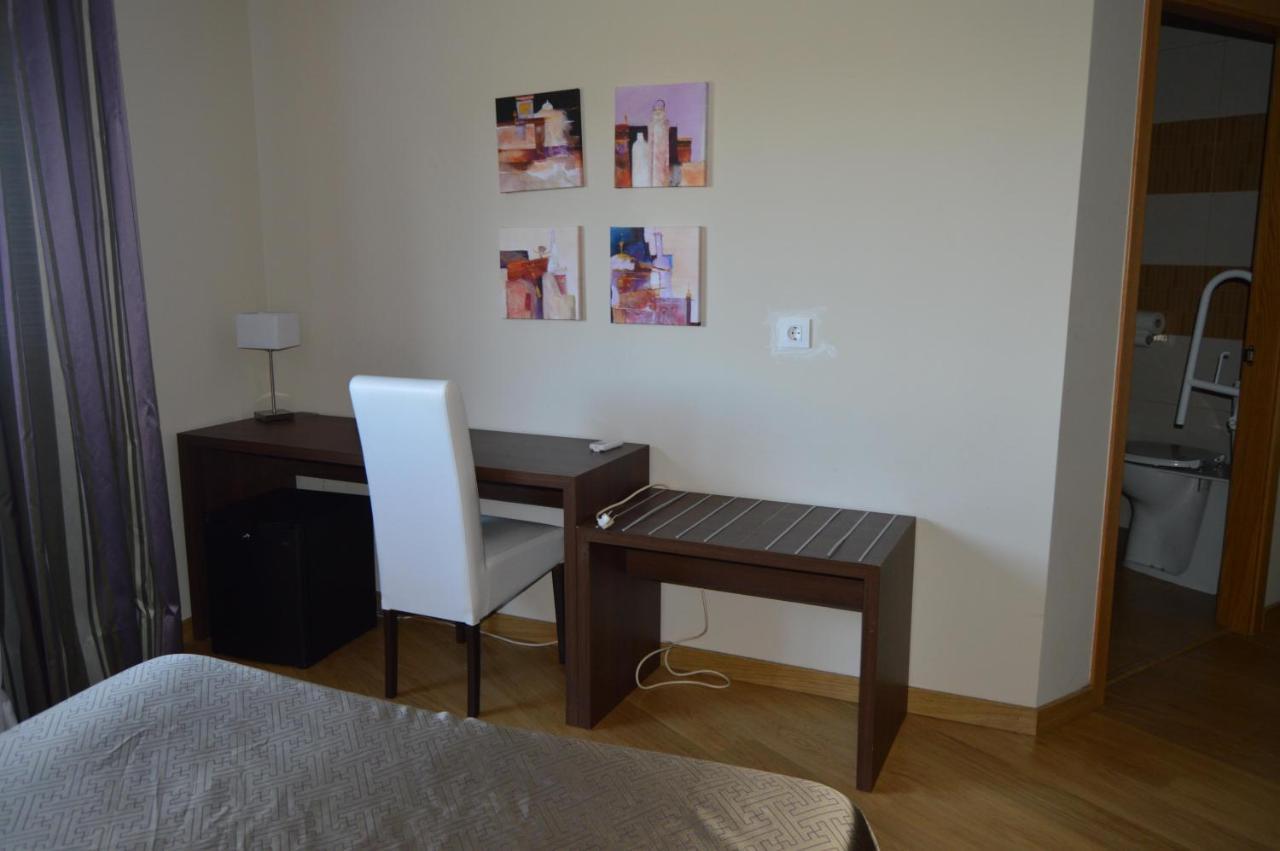 Malpartida de Cáceres Hotel Pena Cruz מראה חיצוני תמונה