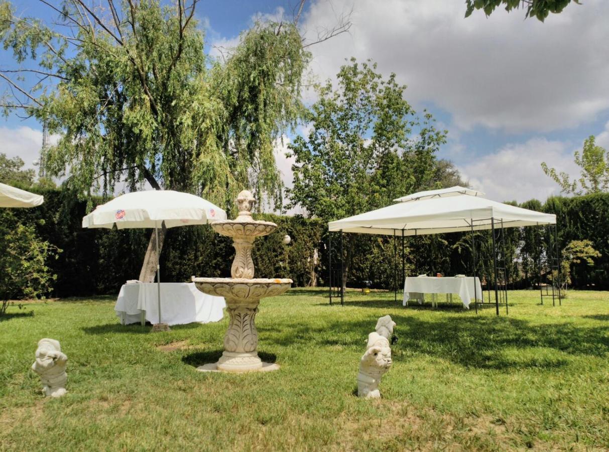 Malpartida de Cáceres Hotel Pena Cruz מראה חיצוני תמונה