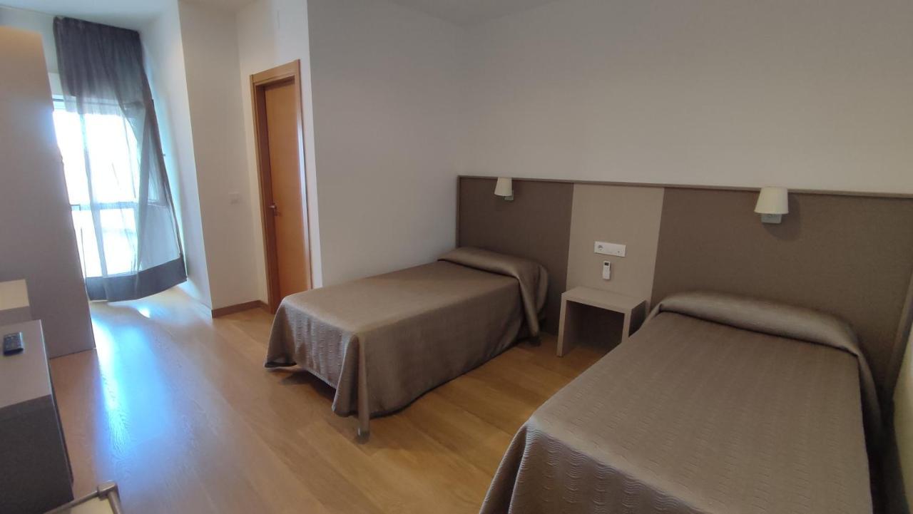 Malpartida de Cáceres Hotel Pena Cruz מראה חיצוני תמונה